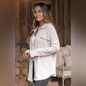 Magnolia Boutique Waffle Knit Button down Longsleeve Shirt Medium brown tan